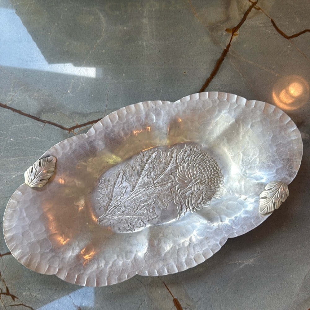 Vintage Hand Wrought Trade Continental Mark 572 Hammered Aluminum Bread Tray